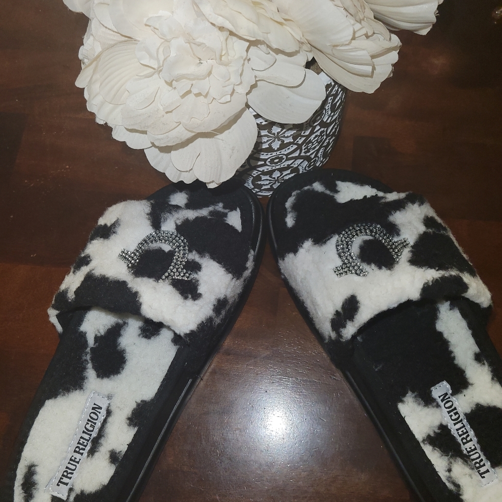True religion ladies platform sandals